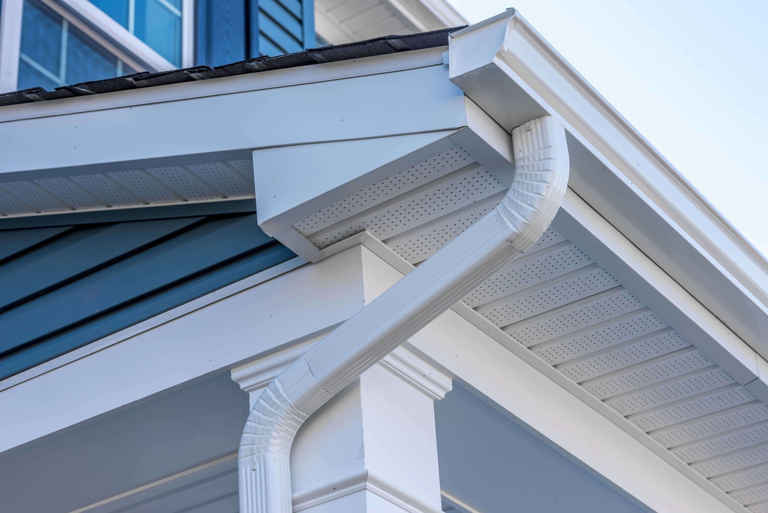 Cheap and durable vinyl gutters installation in Lexington
